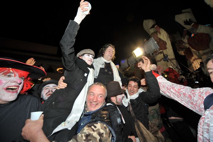 Ingrandisci la foto